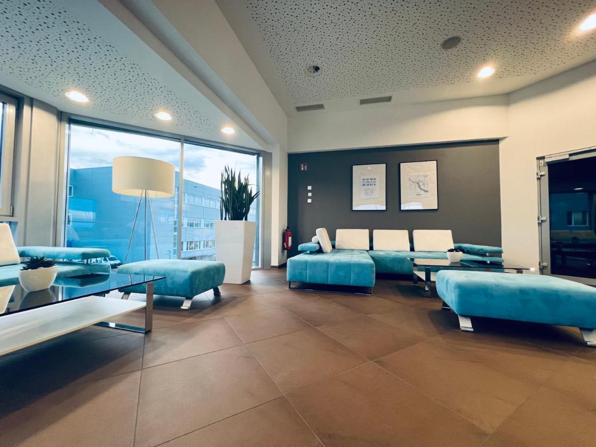 Aircraft Hotel & Events Neuhausen ob Eck Zewnętrze zdjęcie
