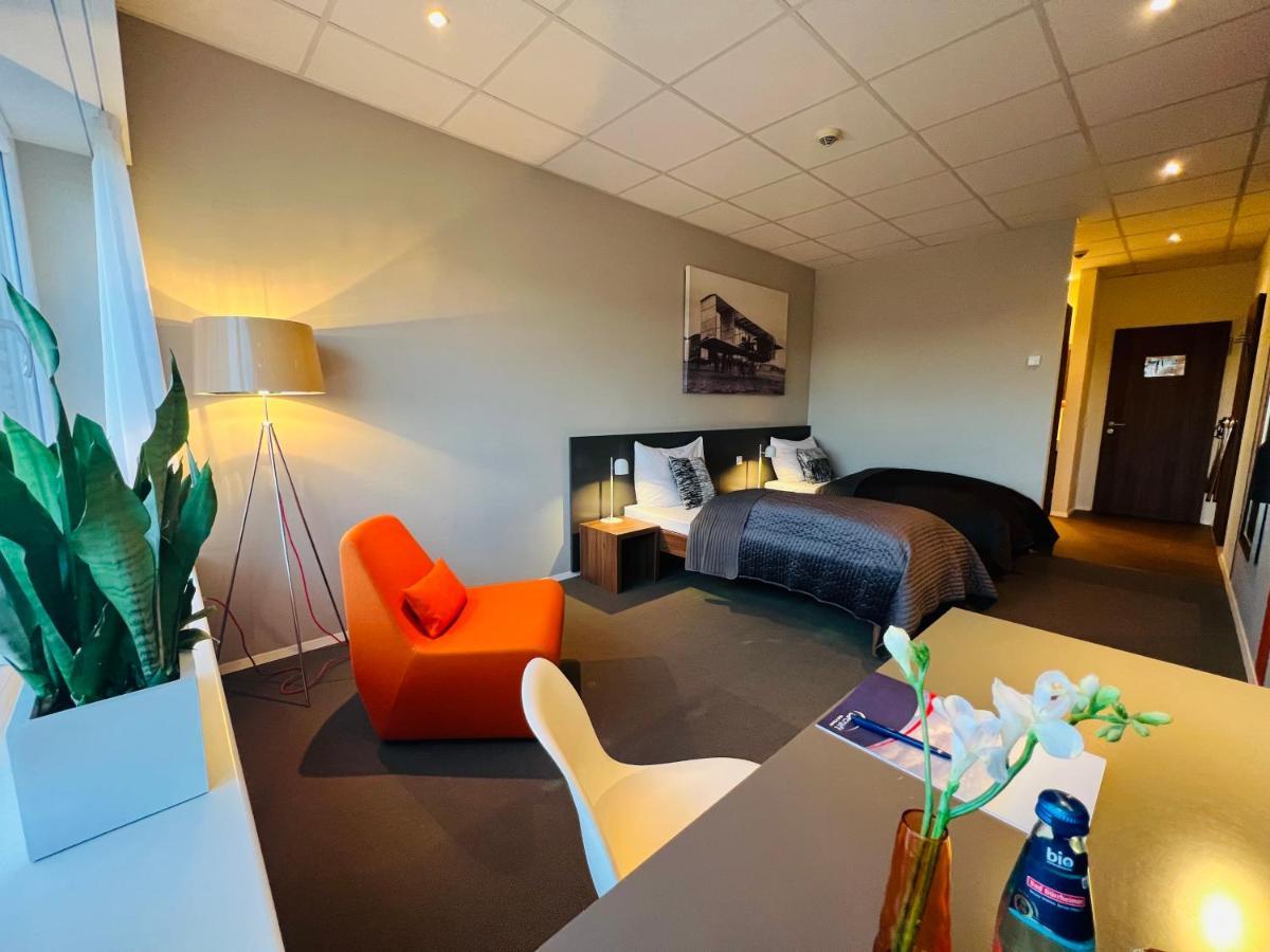 Aircraft Hotel & Events Neuhausen ob Eck Zewnętrze zdjęcie