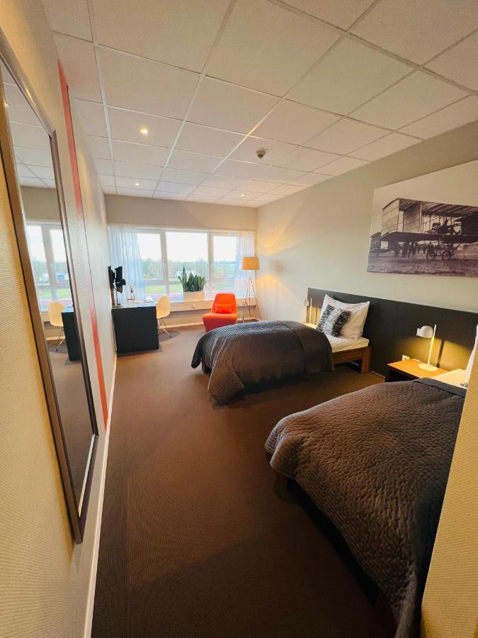 Aircraft Hotel & Events Neuhausen ob Eck Zewnętrze zdjęcie